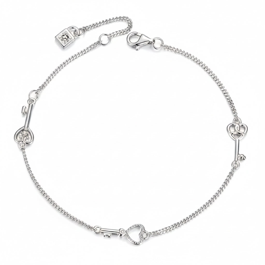 Hollowed Heart Bracelet