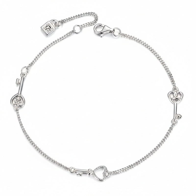 Hollowed Heart Bracelet